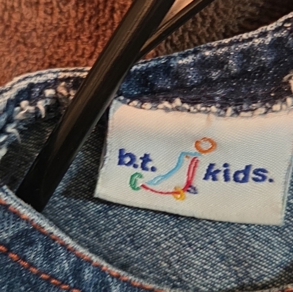 B.T. Kids Girls Denim jumper Dress Fall Fashion Appliqué Size 5 - Picture 5 of 8